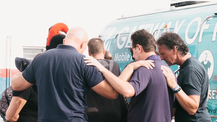 Mobile Ministry Outreach logo image