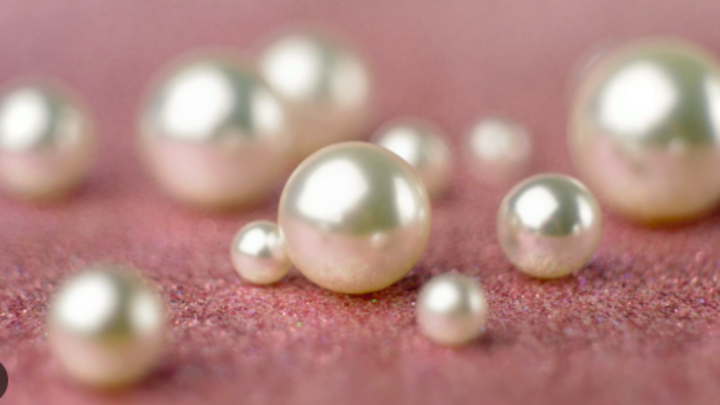Pearls logo