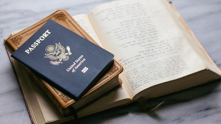 Missions Ministries logo