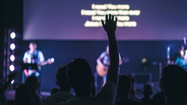 Worship Team · Singer logo