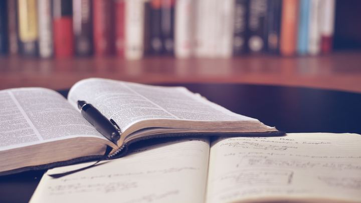 How to Study the Bible logo image