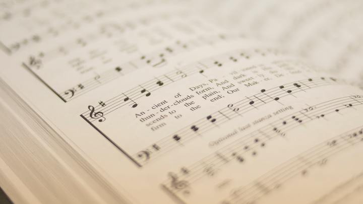 Worship Choir logo image