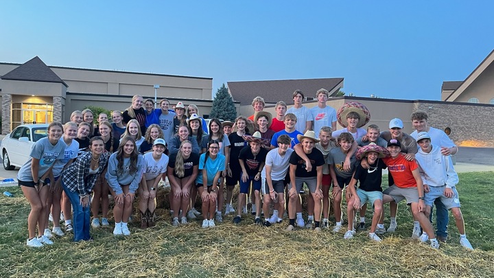 Centerpoint Students: High School (Sioux Center campus) logo