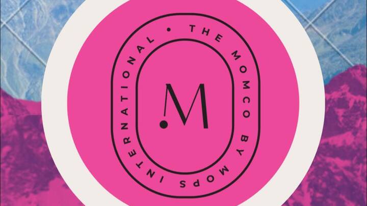 The Mom Co. Greencastle logo