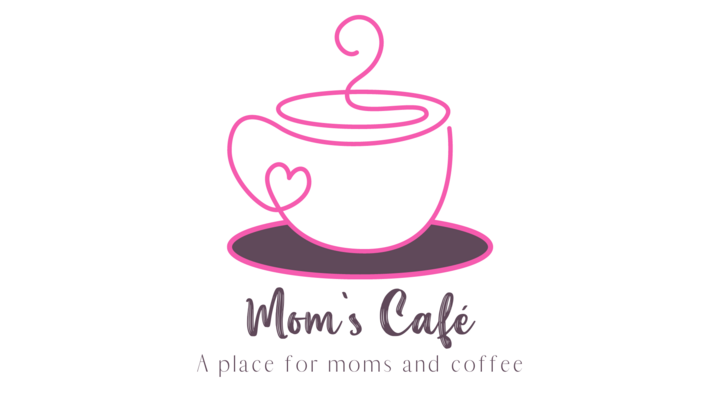 Mom's Cafe logo