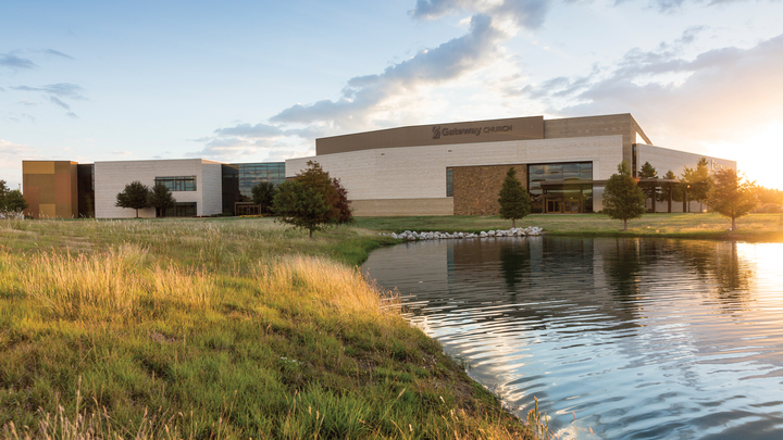 SLK | Equip | L.I.F.E. (Living in Freedom Everyday) logo