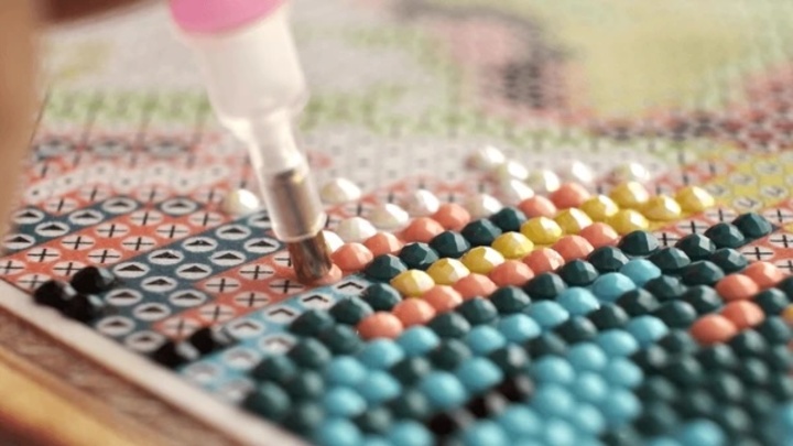 Women's Dot Art Class with Kelly Snyder logo