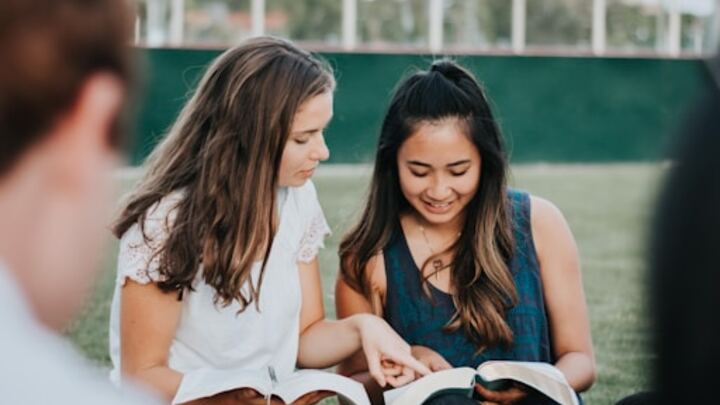 Middle School Small Groups logo