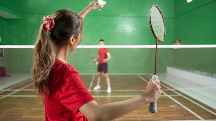 Cantonese - Thur Fellowship Badminton  (2 courts) logo