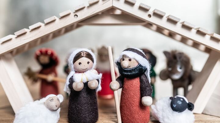 Traditional Christmas 2025 logo