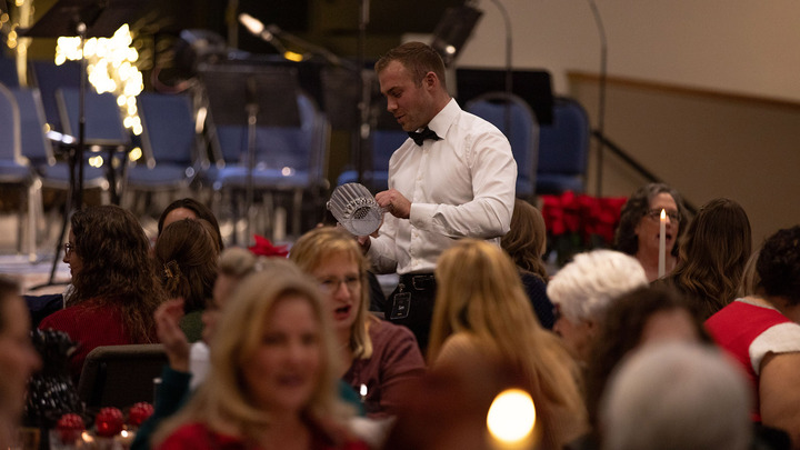 Serve at the Women's Christmas Dessert logo