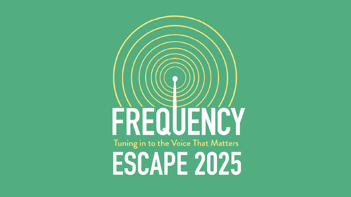 Escape Retreat logo