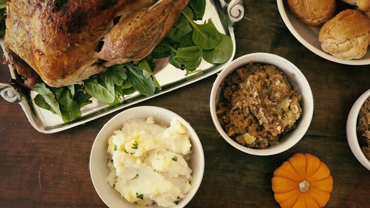 Thanksgiving Basket Sign-Up logo