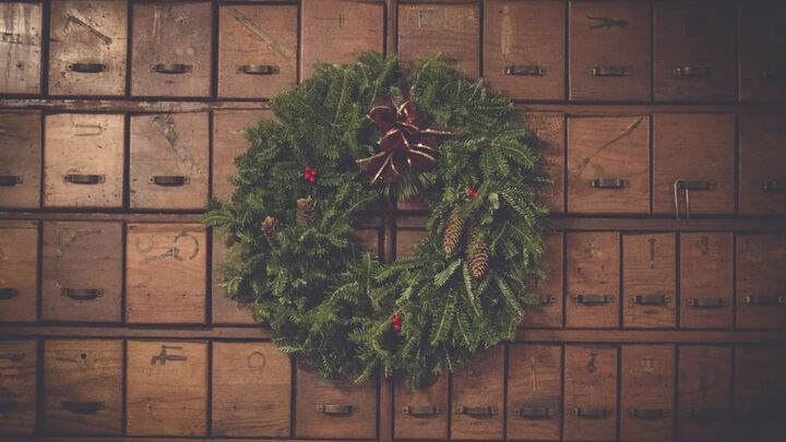 Holiday Parent's Night Out logo