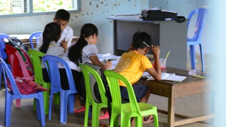 Volunteer Opportunities at The District School logo