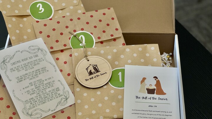 Advent Boxes Selah Kids  logo