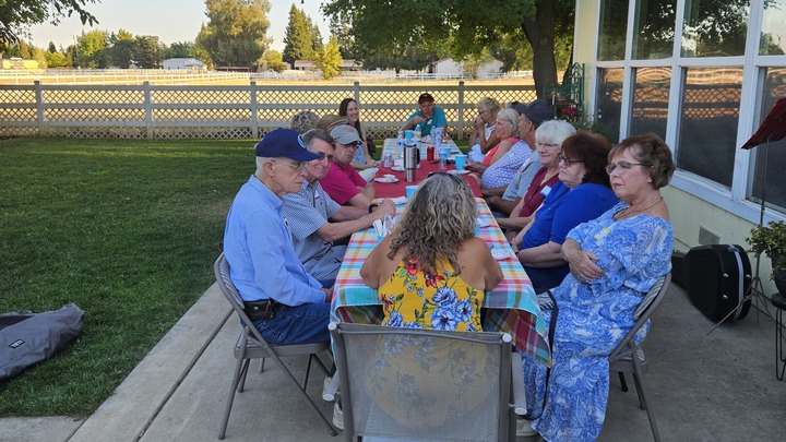 55+ Sunday Dinner // January 25 logo