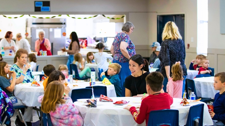 Parents' Date Night logo