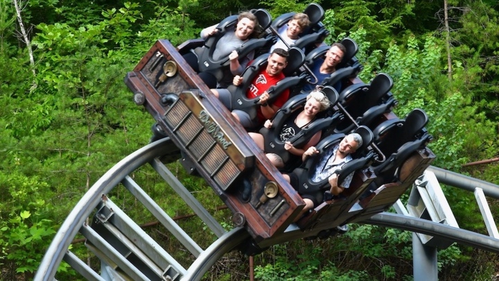 Youth Dollywood Trip logo