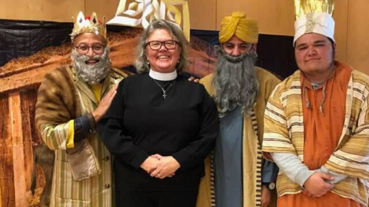 Tres Reyes Servicio de Adoración y Fiesta Comunitaria logo