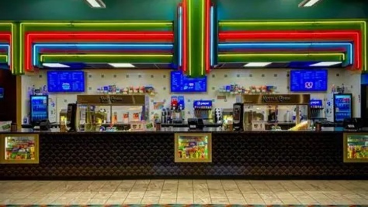 Ladies Night Out  logo