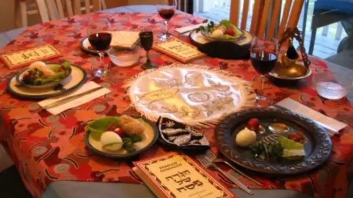 3/31 Passover Seder logo