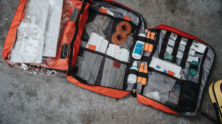 Medical Emergency Response Team logo