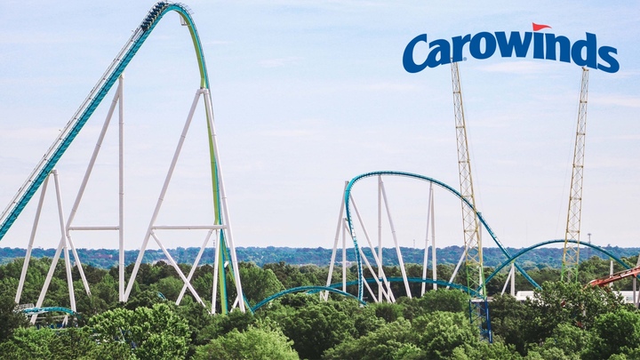 Comma Carowinds logo