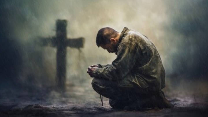 Summer Men's Bible Study - Lead with Prayer logo