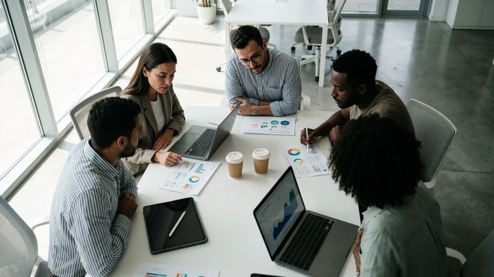Business Workshop Launch with Confidence using AI logo
