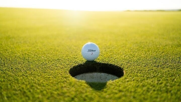 Men's Golf logo
