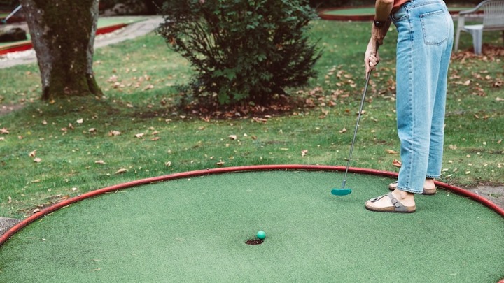 Youth Mini Golf trip logo